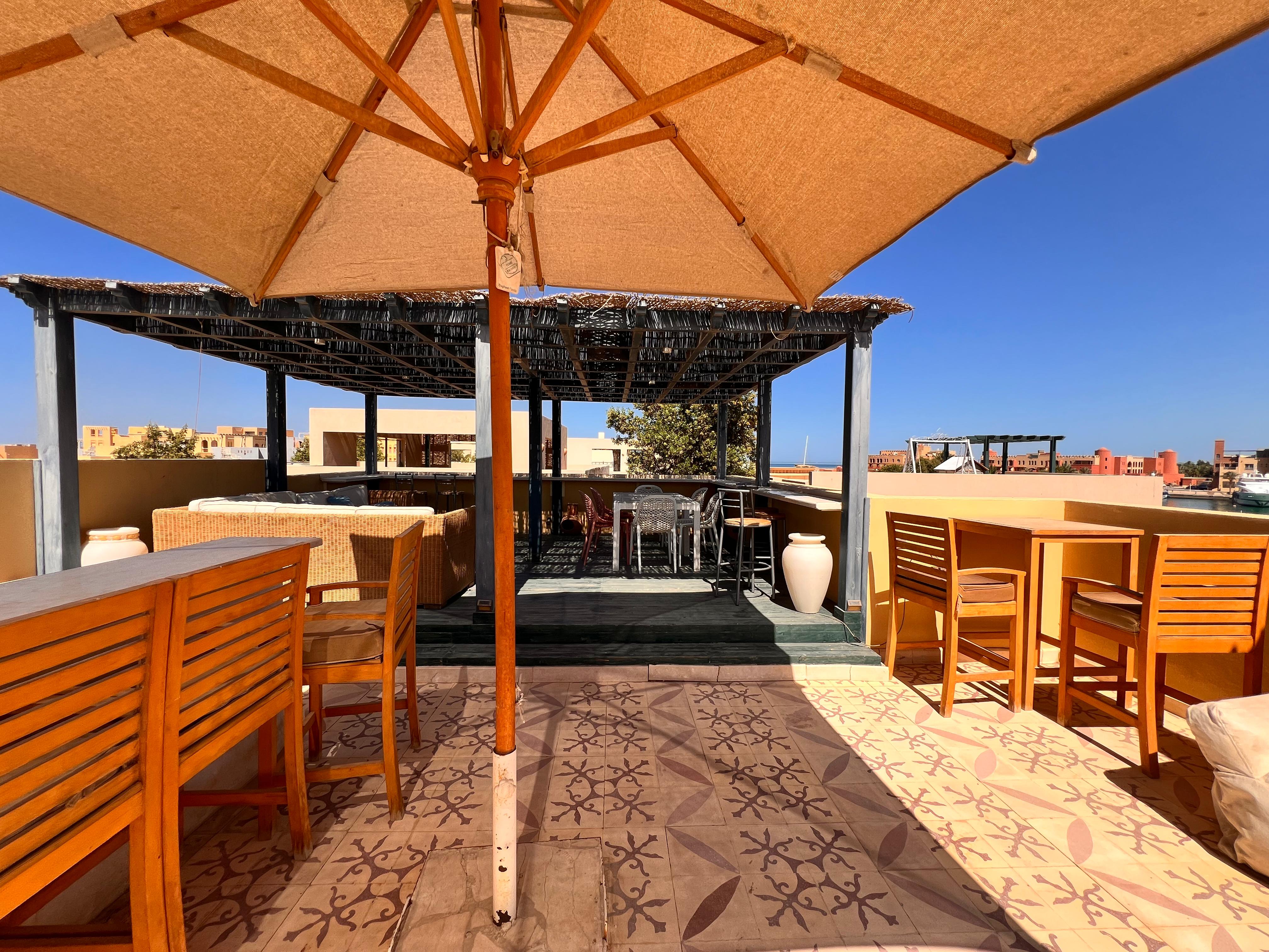 Abu Tig 1Bdr with Private Roof — Balcony in Abu Tig Marina, Elgouna, Red Sea, Egypt — photo 2