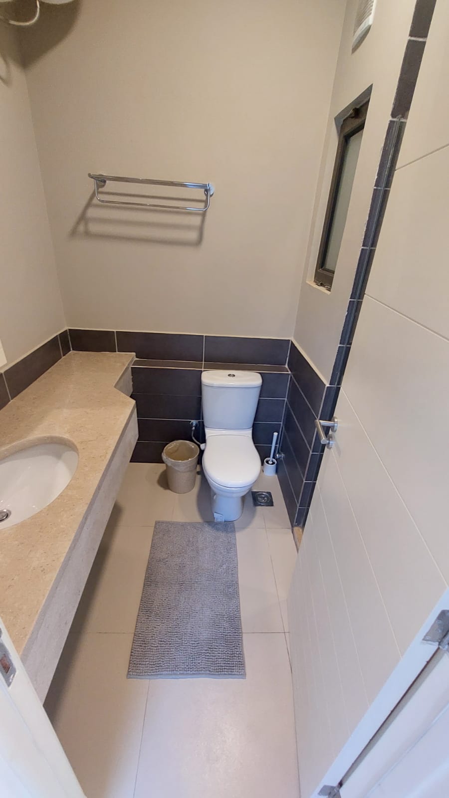 Spacious 3BR Twin Villa Tawila | Shared Pool Stay — Full bathroom 1 in Tawila Elgouna, Red Sea, Egypt