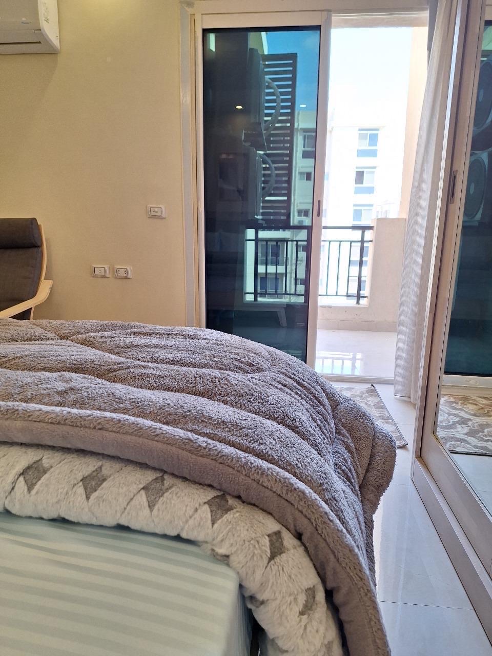 Brand New Flat - Cairo International Airport — Bedroom 1 in Compound Taj city, New Cairo, Egypt, Egypt — photo 3