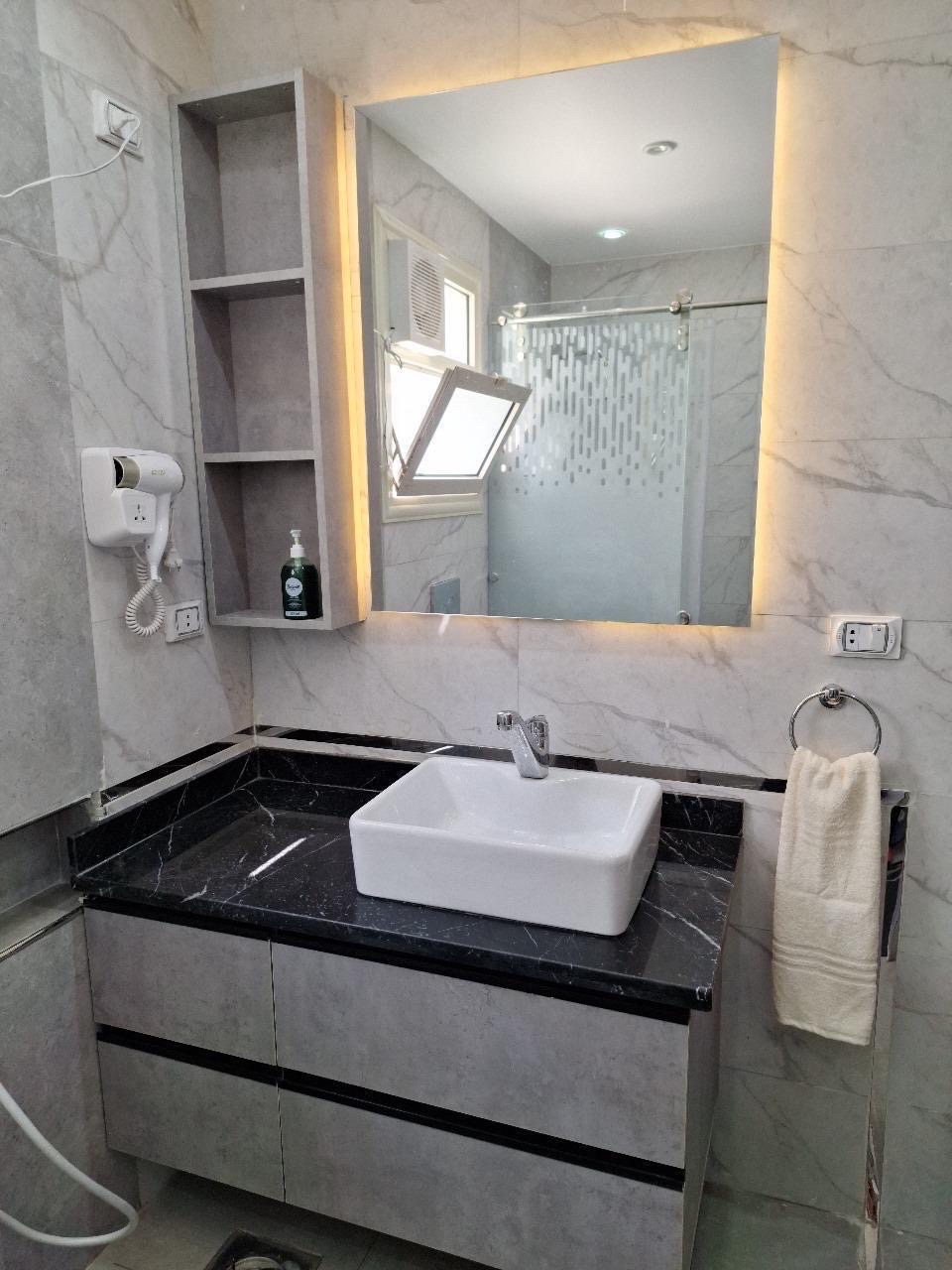 Brand New Flat - Cairo International Airport — Full bathroom 1 in Compound Taj city, New Cairo, Egypt, Egypt — photo 2