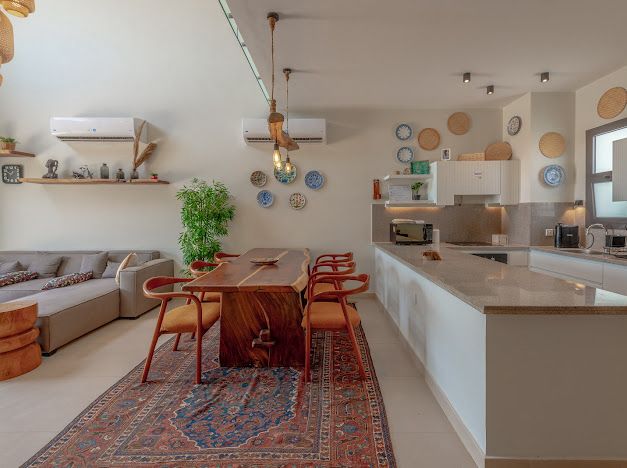 Chic 3BR Shedewan	Lagoon View & Shared Pool — Dining Area in Shedwan Elgouna, Red Sea, Egypt