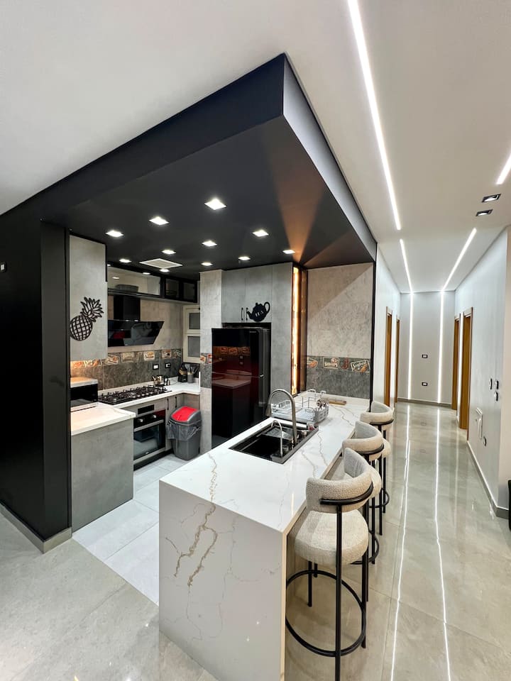Next to WaterWay Charm Near Mall and Restaurants — Full Kitchen in Next to WaterWay, New Cairo, Egypt, Egypt