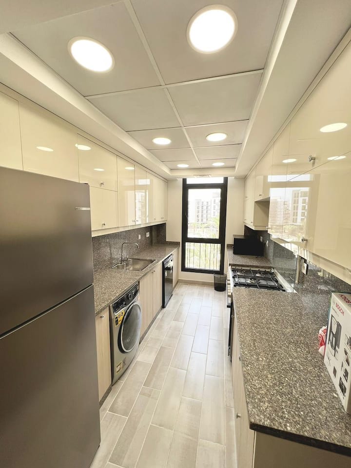 ASAP 3 bdrm + Nanny Modern CFC business district — Full Kitchen in Cairo Festival City, New Cairo, Egypt, Egypt