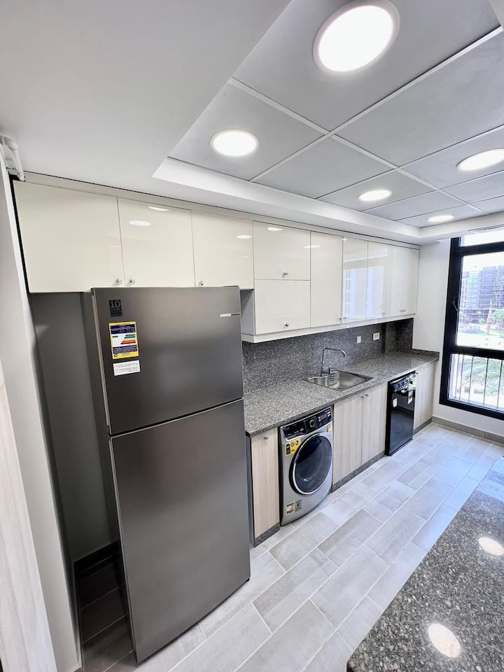 ASAP 3 bdrm + Nanny Modern CFC business district — Full Kitchen in Cairo Festival City, New Cairo, Egypt, Egypt — photo 3