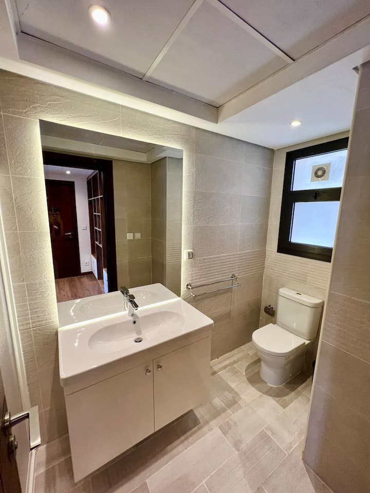 ASAP 3 bdrm + Nanny Modern CFC business district — Full bathroom 2 in Cairo Festival City, New Cairo, Egypt, Egypt