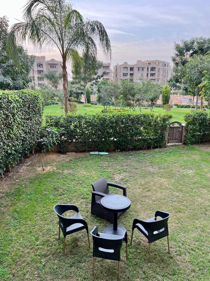 Stylish 3-bed next to Water Way mall New Cairo — Backyard in Waterway mall, New Cairo, Egypt, Egypt