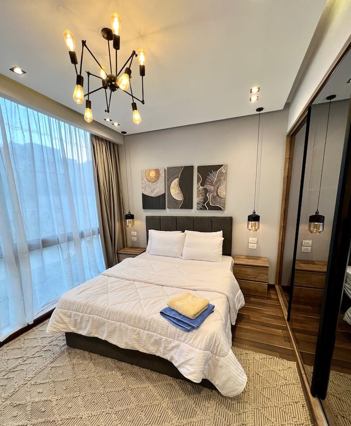 À la mode 2-bed with Designer Touch Lakeview Rsdnc — Bedroom 1 in Lakeview, New Cairo, Egypt, Egypt — photo 3