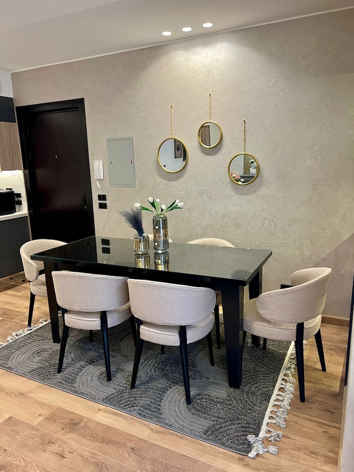 Très Chic 2-Bed W/ Private Patio — Dining Area in Lakeview, New Cairo, Egypt, Egypt