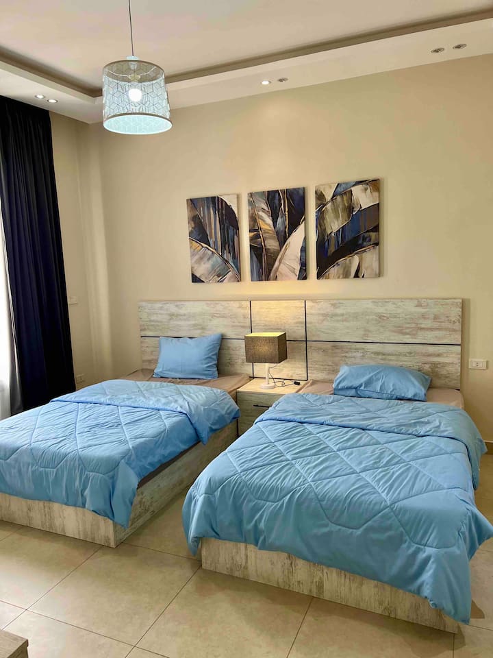 Palm Hills 2-Bed Serviced Aprtment — Bedroom 2 in Palm Hills 'The Village Gate, New Cairo, Egypt, Egypt — photo 2