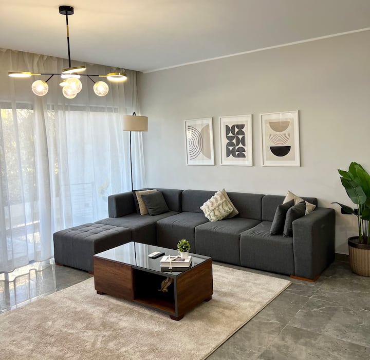 Sunlit Chic open view new 2-bed — Living Room in Lakeview, New Cairo, Egypt, Egypt — photo 3