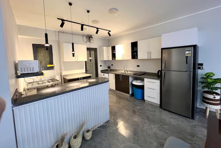 Sunlit Chic open view new 2-bed — Full Kitchen in Lakeview, New Cairo, Egypt, Egypt