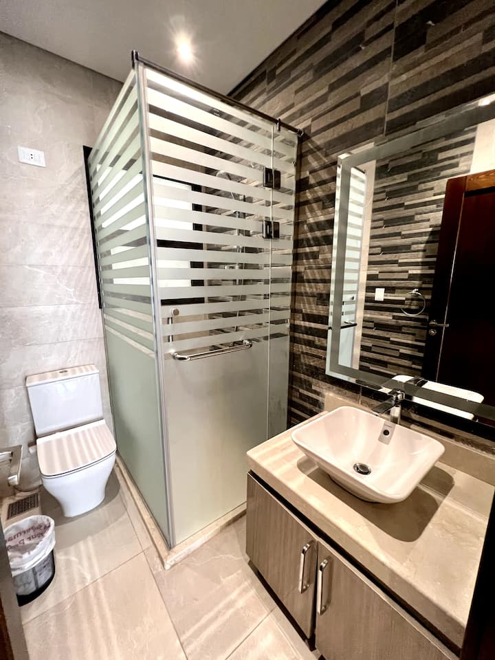Cozy 3Bed Sodic Eastown Chic — Full bathroom 1 in Sodic Eastown, New Cairo, Egypt, Egypt — photo 2