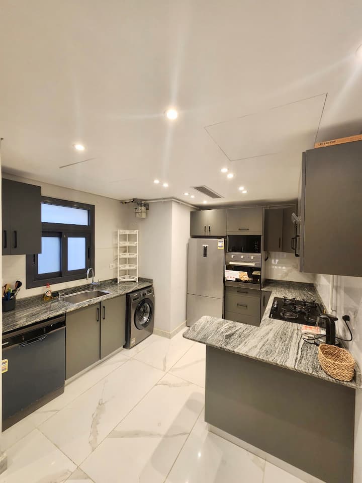 SODIC Eastown Chic 2-Bed Open Park View New Cairo — Full Kitchen in SODIC Eastown Open Park View, New Cairo, Egypt — photo 2