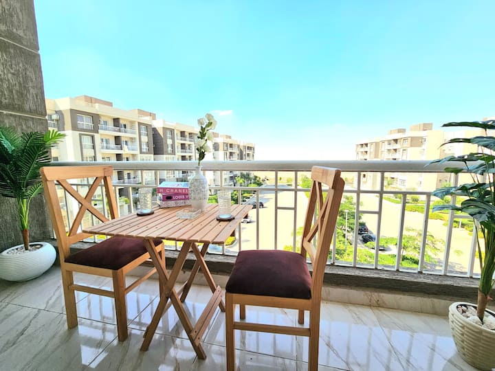 Luxury Heaven 10 — Balcony in Madinaty, Egypt, Egypt