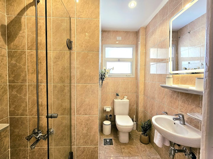 All Seasons Park — Full bathroom 1 in Madinaty, Egypt, Egypt — photo 2