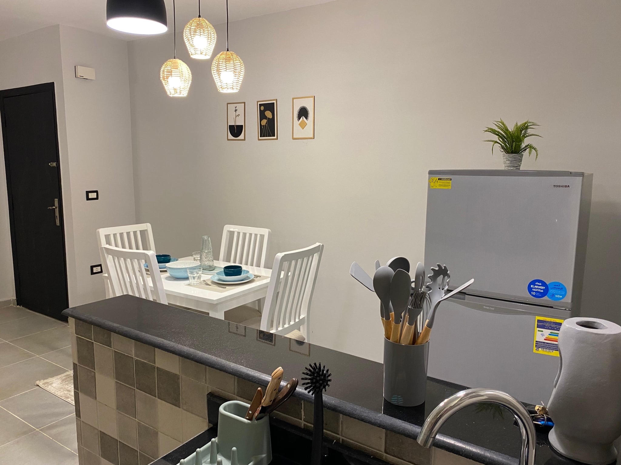 Sunny Haven 1BR Apartment Near Cairo Airport — Full Kitchen in Almaza, Cairo, Egypt — photo 3