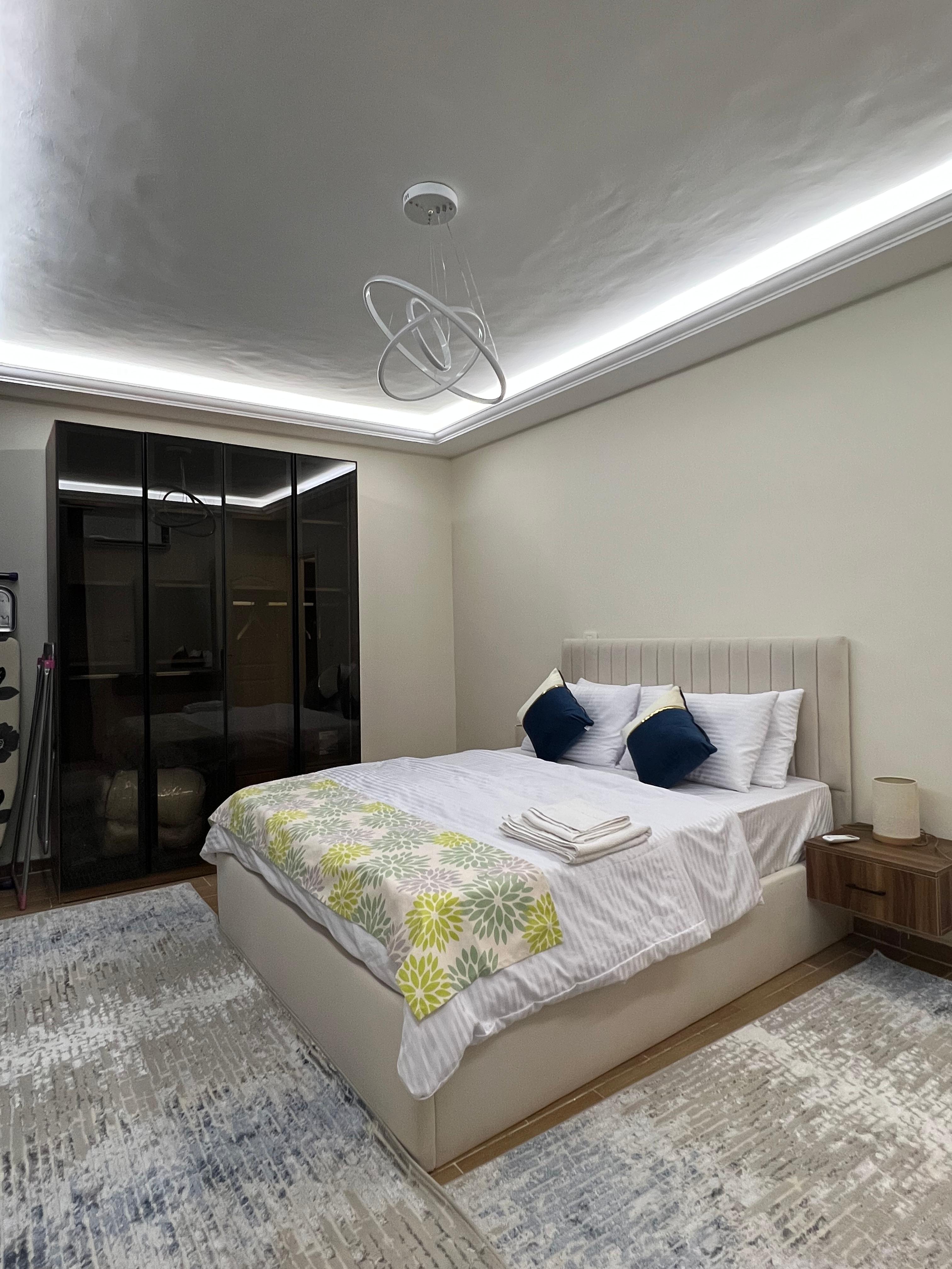 Modern Luxury 2-bedroom Apartment in New Cairo — Bedroom 1 in dar masr kornfel bulding 410, Egypt — photo 3