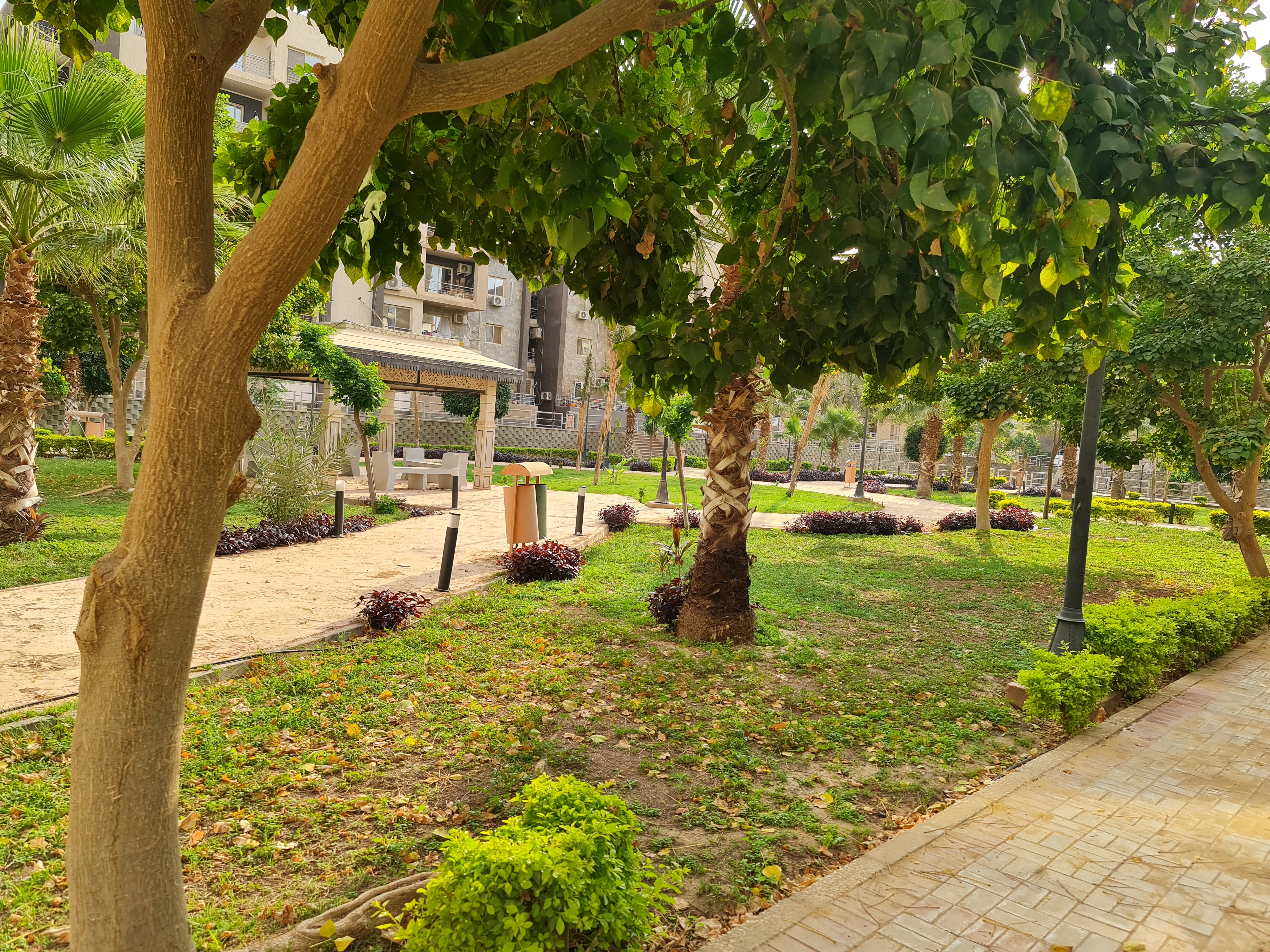 Modern Luxury 2-bedroom Apartment in New Cairo — Backyard in dar masr kornfel bulding 410, Egypt — photo 2