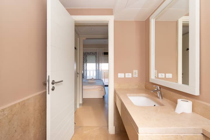 4 Bdr Villa with private heated pool in Sabina — Full bathroom 4 in Sabina, Elgouna, Red Sea, Egypt