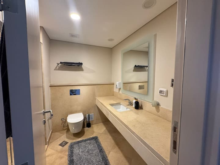 3 Bdr Sea View with private roof Mangrovy Elgouna — Full bathroom 2 in Mangroovy Elgouna, Red Sea, Egypt