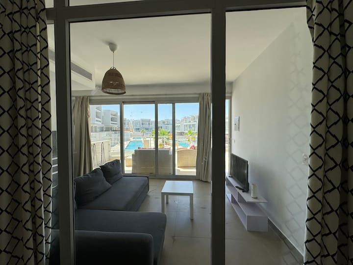 Cozy studio in sholan1+sharedpool — Living Room in Sholan, Elgouna, Red Sea, Egypt