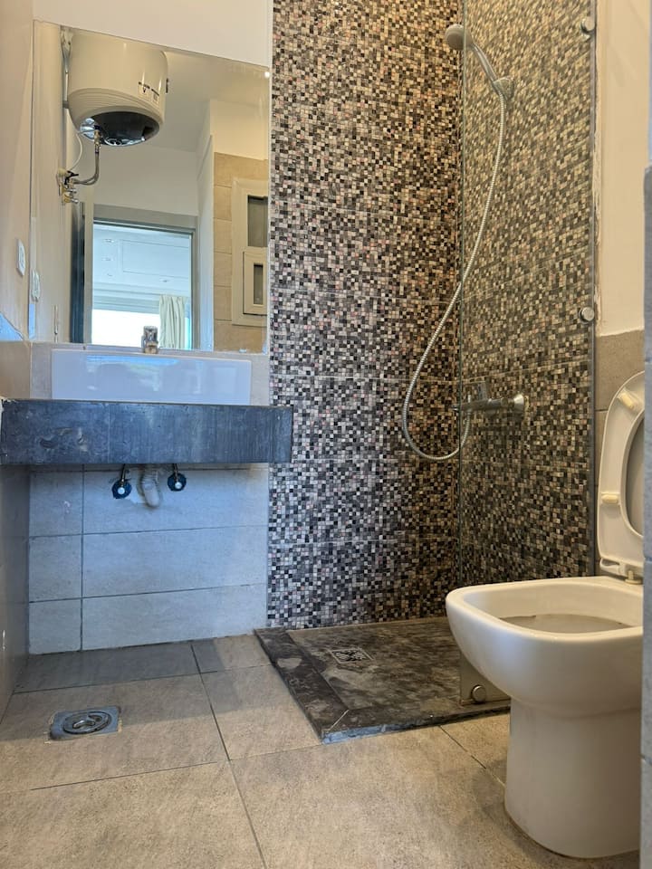 Cozy studio in sholan1+sharedpool — Full bathroom 1 in Sholan, Elgouna, Red Sea, Egypt