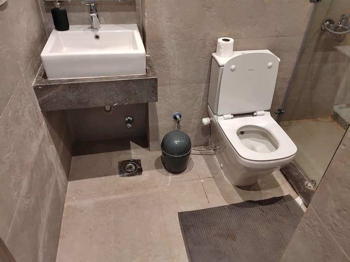 A cozy one bedroom in Sholan 2 — Full bathroom 1 in Sholan phase 2, Elgouna, Red Sea, Egypt