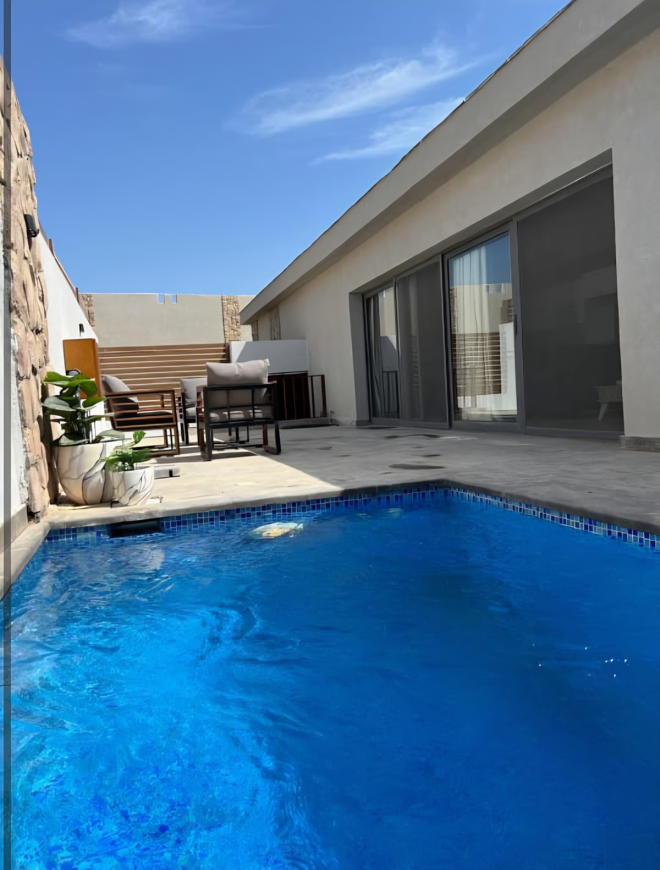 Warm Pool Getaway • 2BR + Sofa Comfort — Pool in Bali Elgouna, Red Sea, Egypt