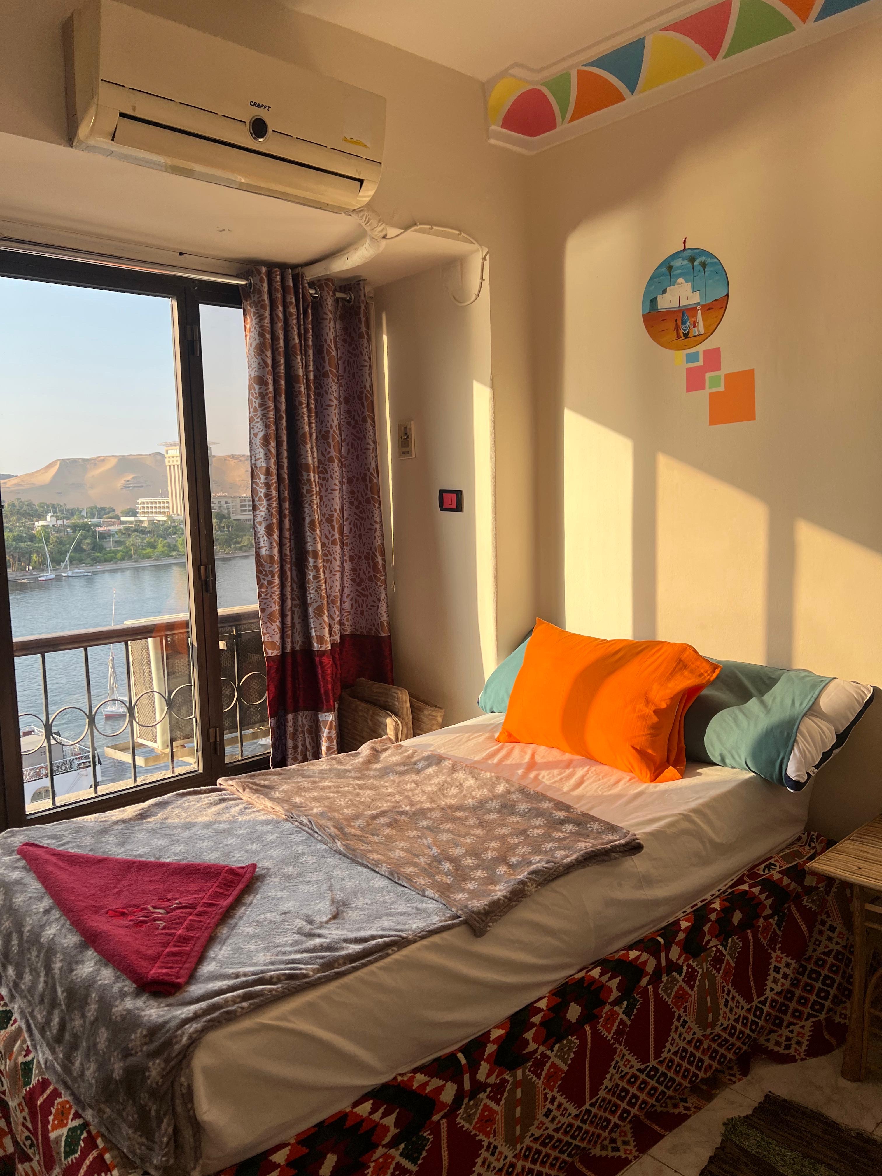 NubaNest GuestHouse — Living Room in Kornich el nil above roxy exchange, Egypt — photo 3