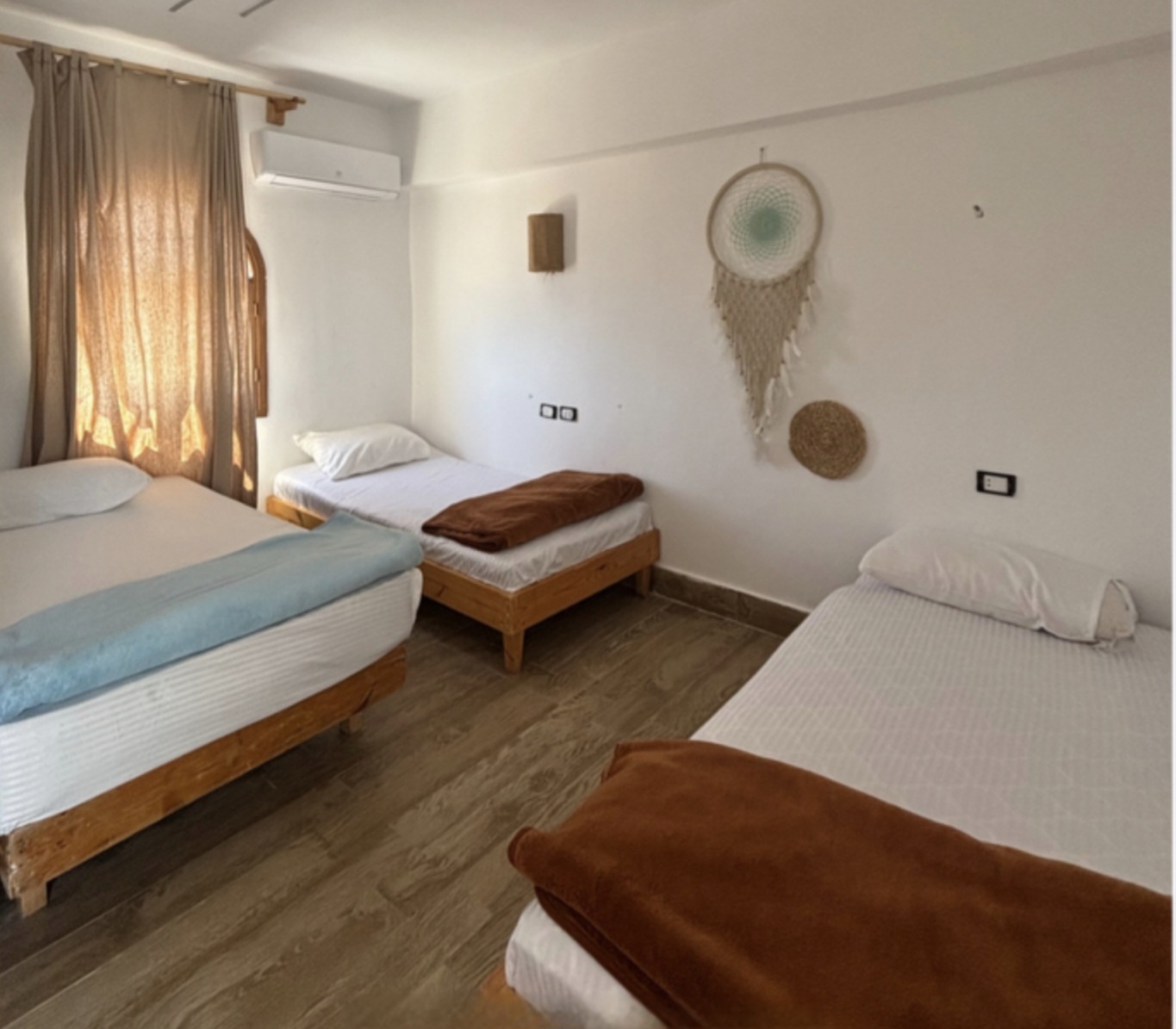 Tokyo House Hotel Dahab. Triple Room. 9 — Bedroom 1 in Tokyo House Hotel, Dahab, South Sinai, Egypt