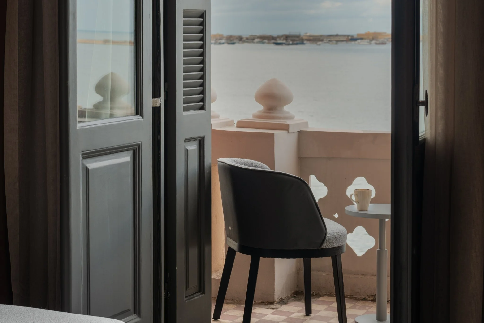Loft Sea View — Balcony in 16 El-Gaish Road, Egypt