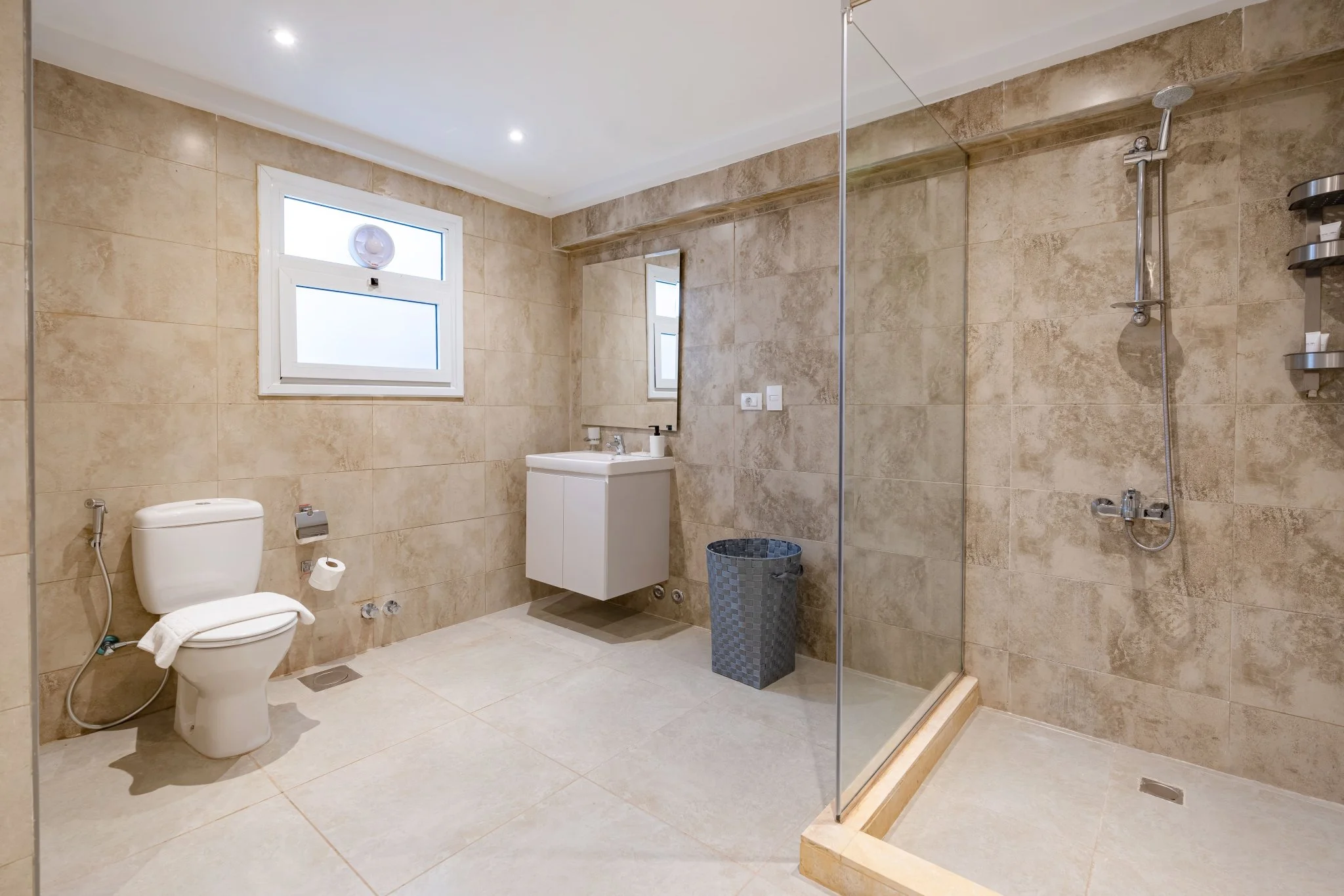 Deluxe Studio — Full bathroom 1 in Pyramids District, Egypt