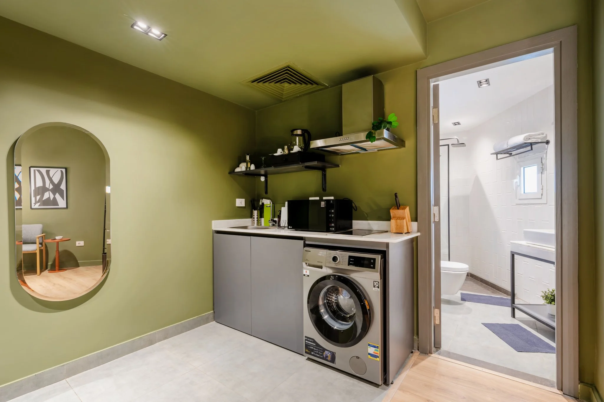 Queen Studio In The Center Of Downtown Cairo — Full Kitchen in Downtown Cairo | Talaat Harb Mall, Egypt