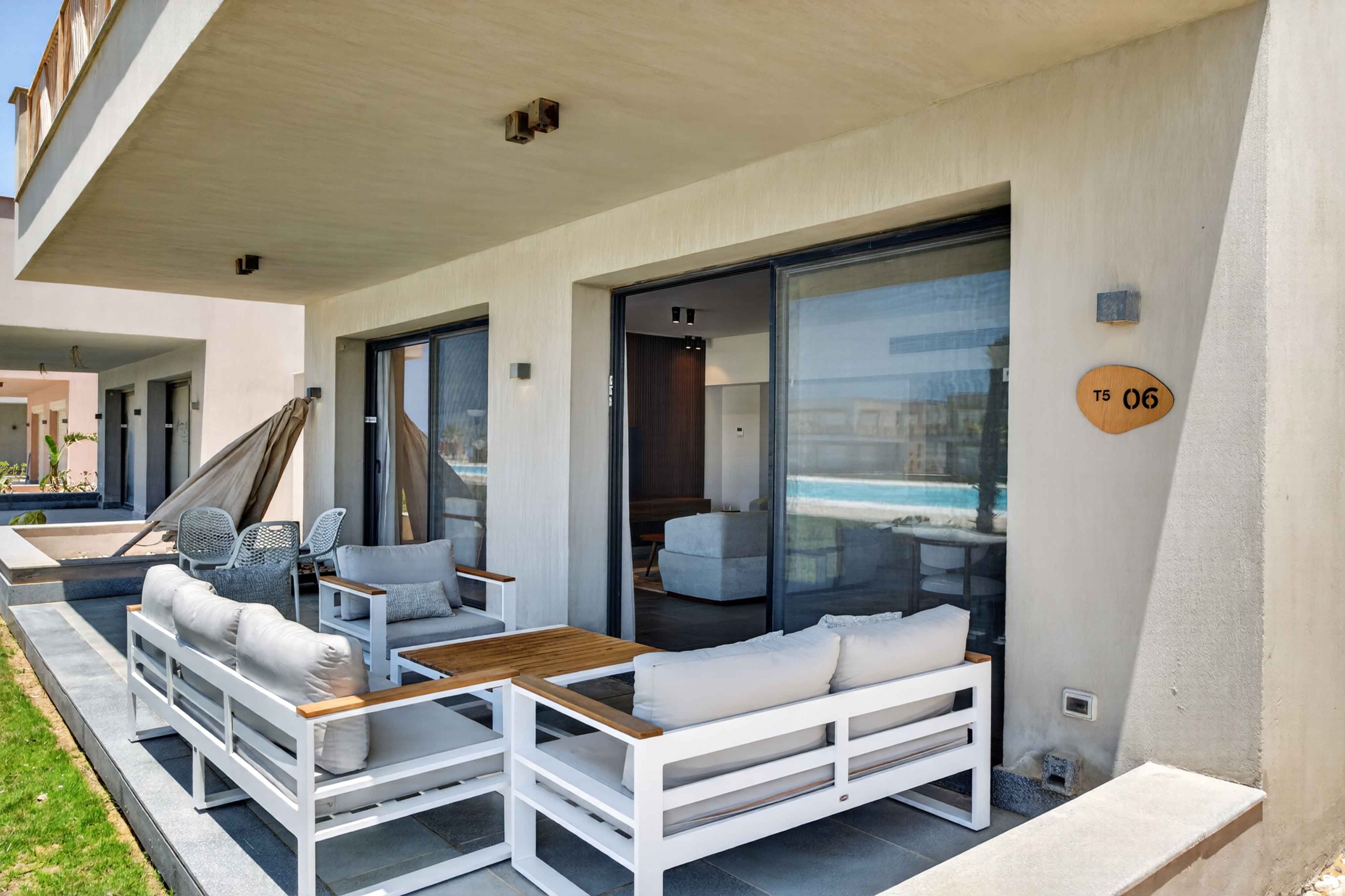 Playa - 4BDR Villa Lagoon and Sea View — Backyard in Playa Ghazala, Egypt — photo 2