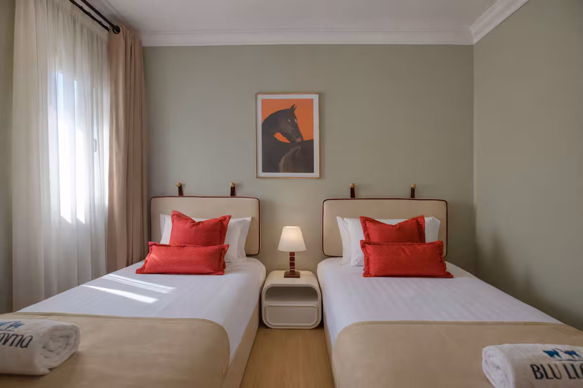 Pyramids & GEM Panorama | Retro — Bedroom 2 in Al Haram | Giza, Egypt — photo 2
