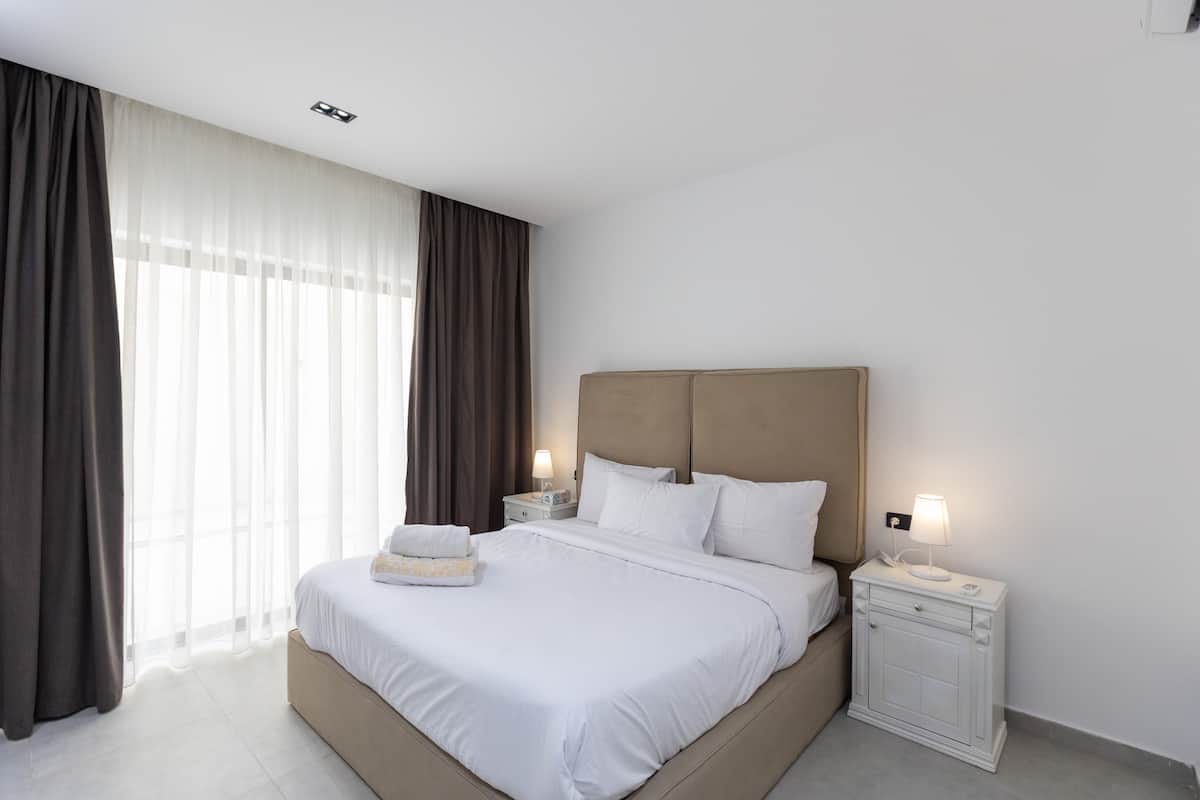 Cozy 2BR Apartment with Private Outdoor | Lakeview — Bedroom 1 in New Cairo, Egypt