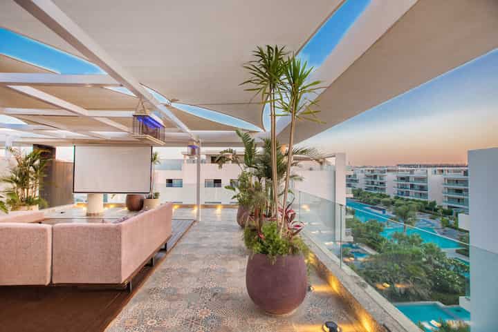 4BR Penthouse+Maid’s Room|Pool &Jacuzzi | Lakeview — Balcony in Lakeview, New Cairo, Egypt — photo 2