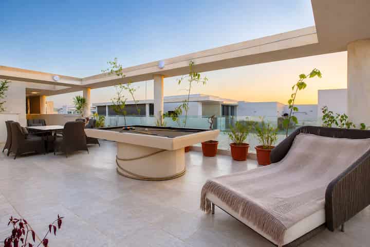 4BR Penthouse+Maid’s Room|Pool &Jacuzzi | Lakeview — Balcony in Lakeview, New Cairo, Egypt — photo 3