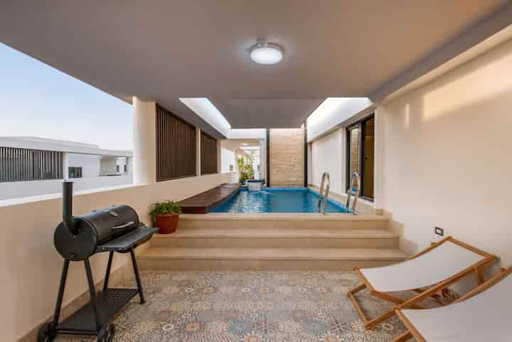 4BR Penthouse+Maid’s Room|Pool &Jacuzzi | Lakeview — Pool in Lakeview, New Cairo, Egypt — photo 2