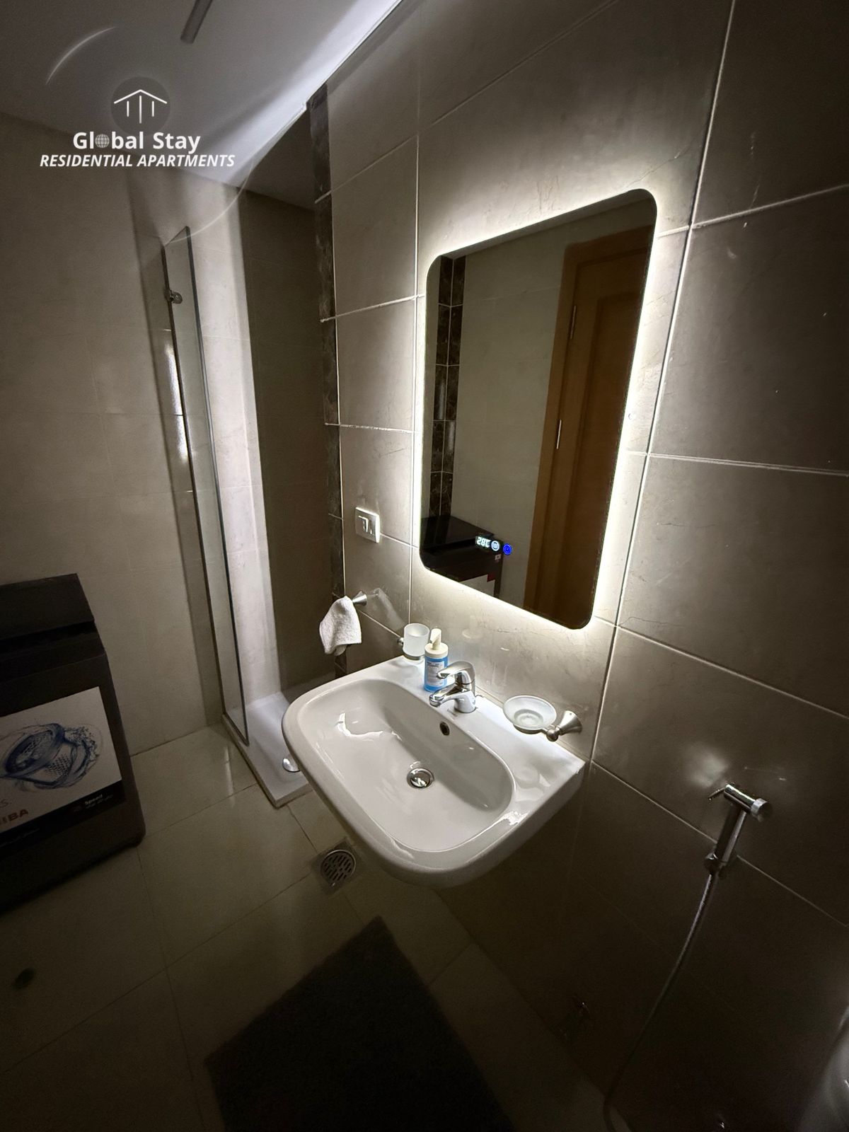 Modern Fully Furnished Studio — Full bathroom 1 in New Cairo, Egypt, Egypt — photo 2