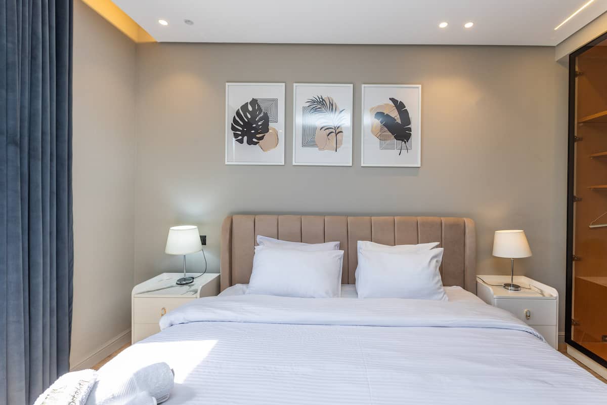 Cozy Apt Steps from O1 Mall | Silverpalm New Cairo — Bedroom 1 in New Cairo, Egypt, Egypt