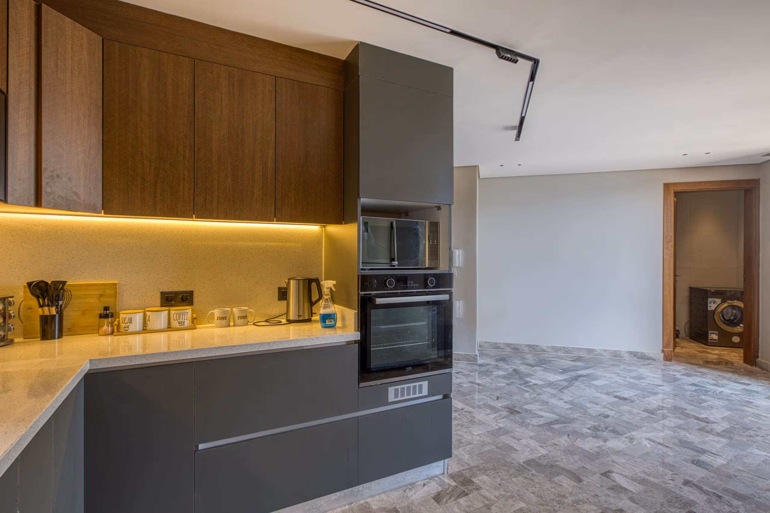 Luxury Spacious 3-BR + Maid’s Room |Scenic View|SP — Full Kitchen in Cairo, Egypt — photo 2