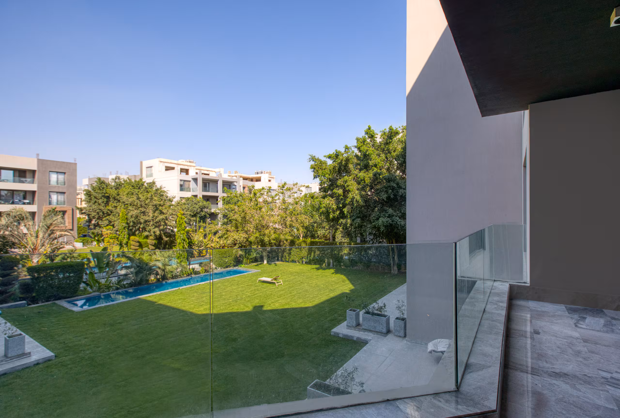 Luxury Spacious 3-BR + Maid’s Room |Scenic View|SP — Balcony in Cairo, Egypt