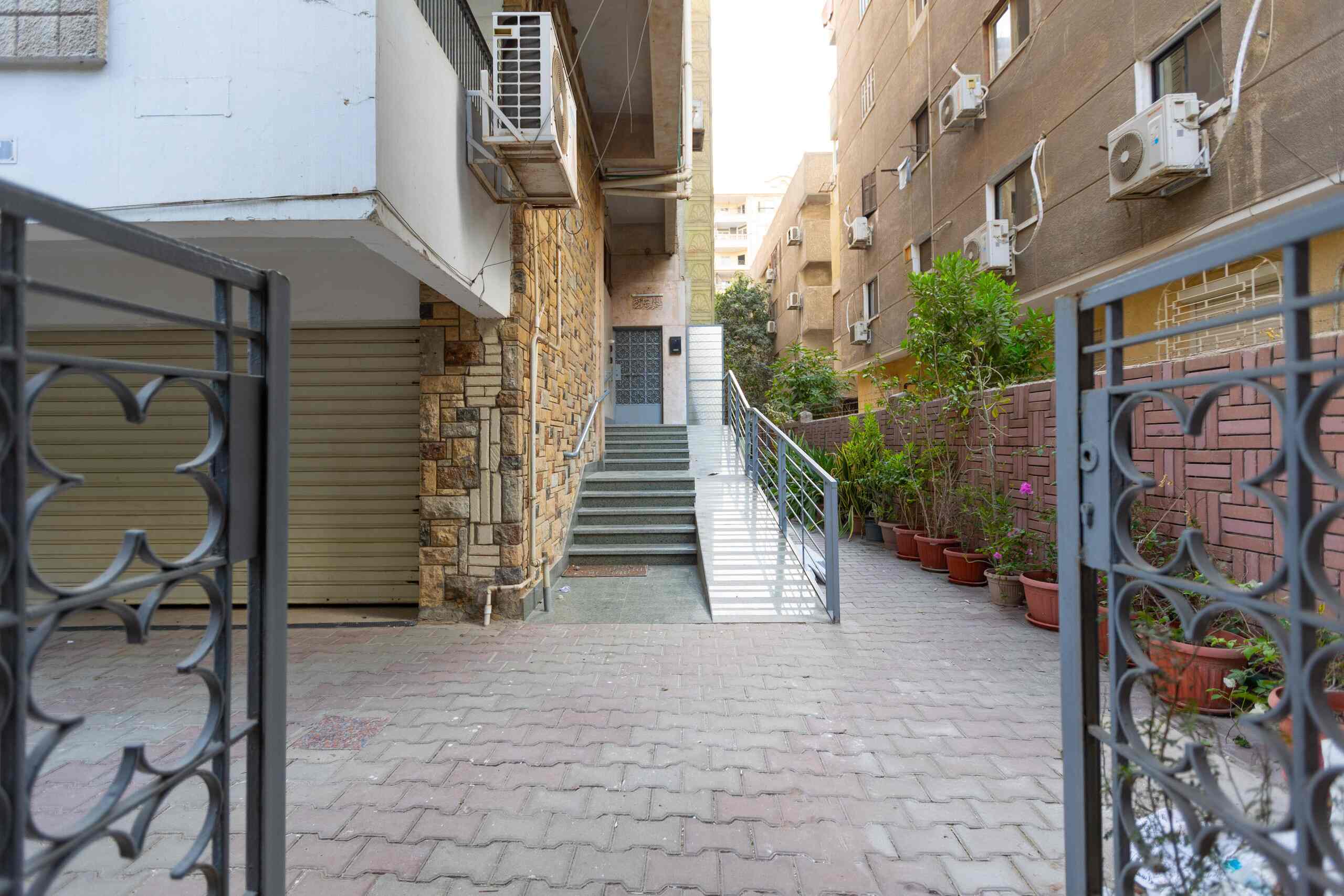 Luxury 3-Bedroom Apartment in the Heart of Almaza — Exterior in Cairo , Cairo, Egypt — photo 3