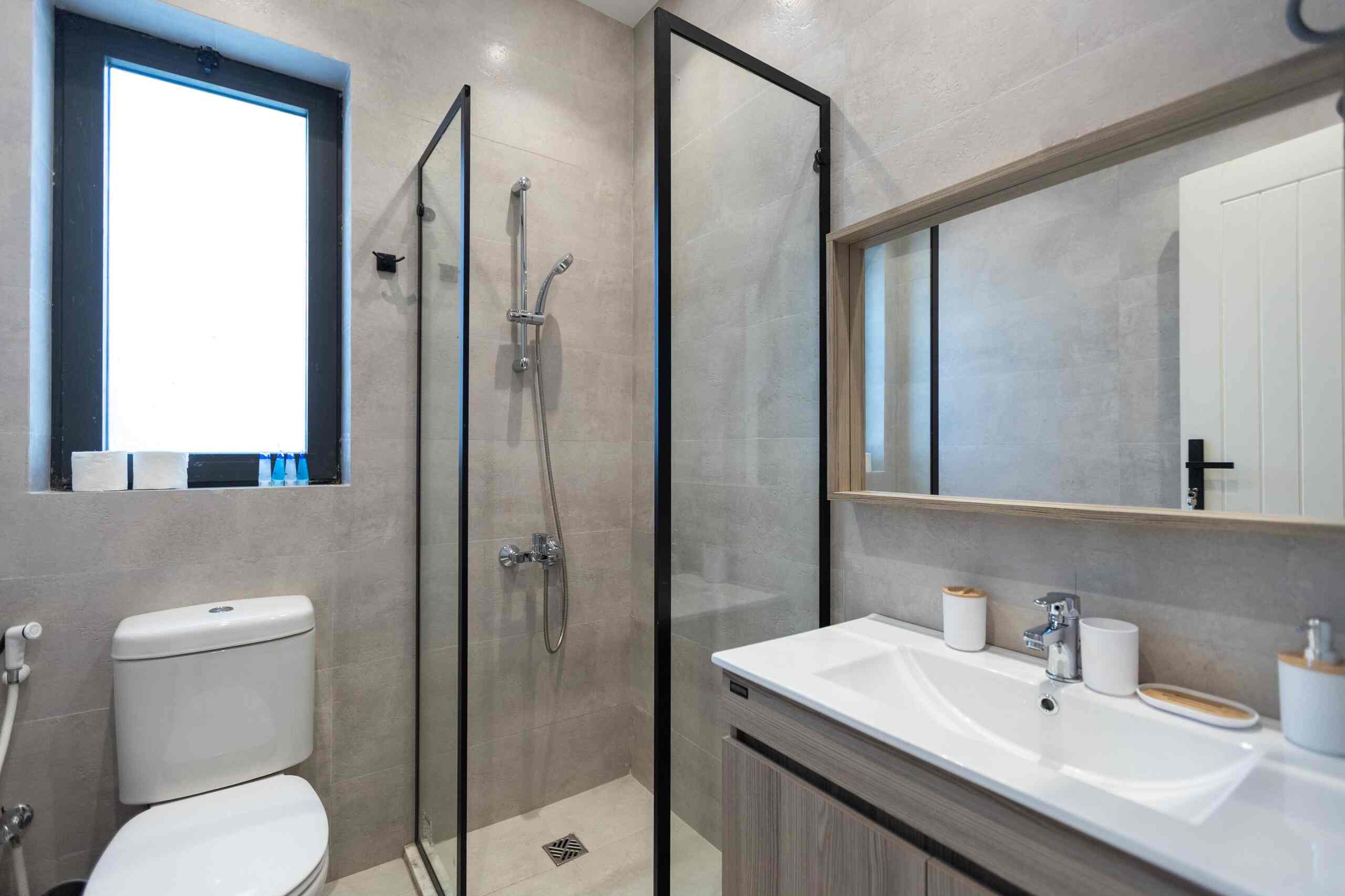 Luxury 2BR With Large Garden | Lake View Residence — Full bathroom 1 in New Cairo , Cairo, Egypt