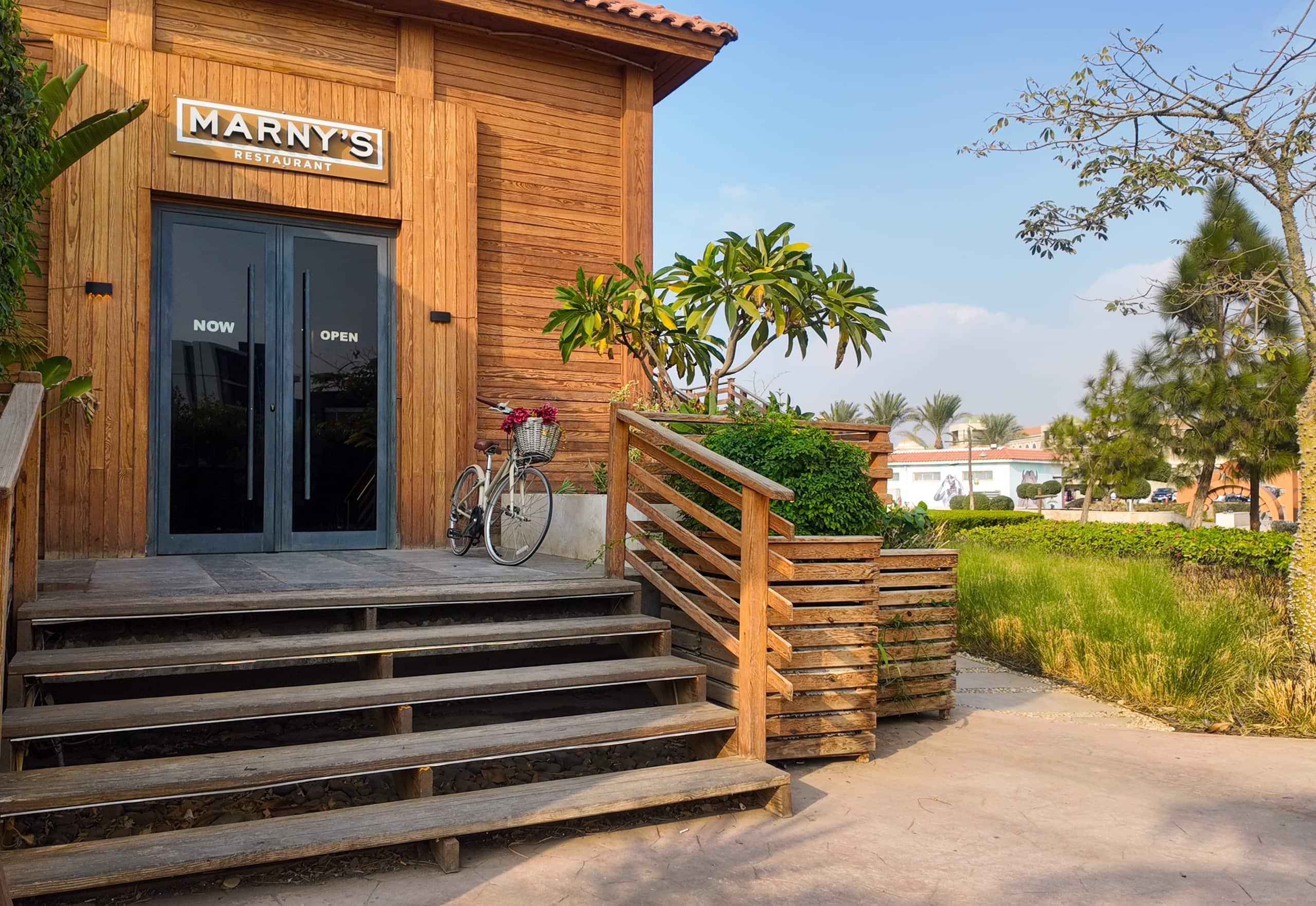 Elegant 3-Bdr Apt in Hyde Park | Prime Location — Exterior in New Cairo 1, Egypt — photo 3