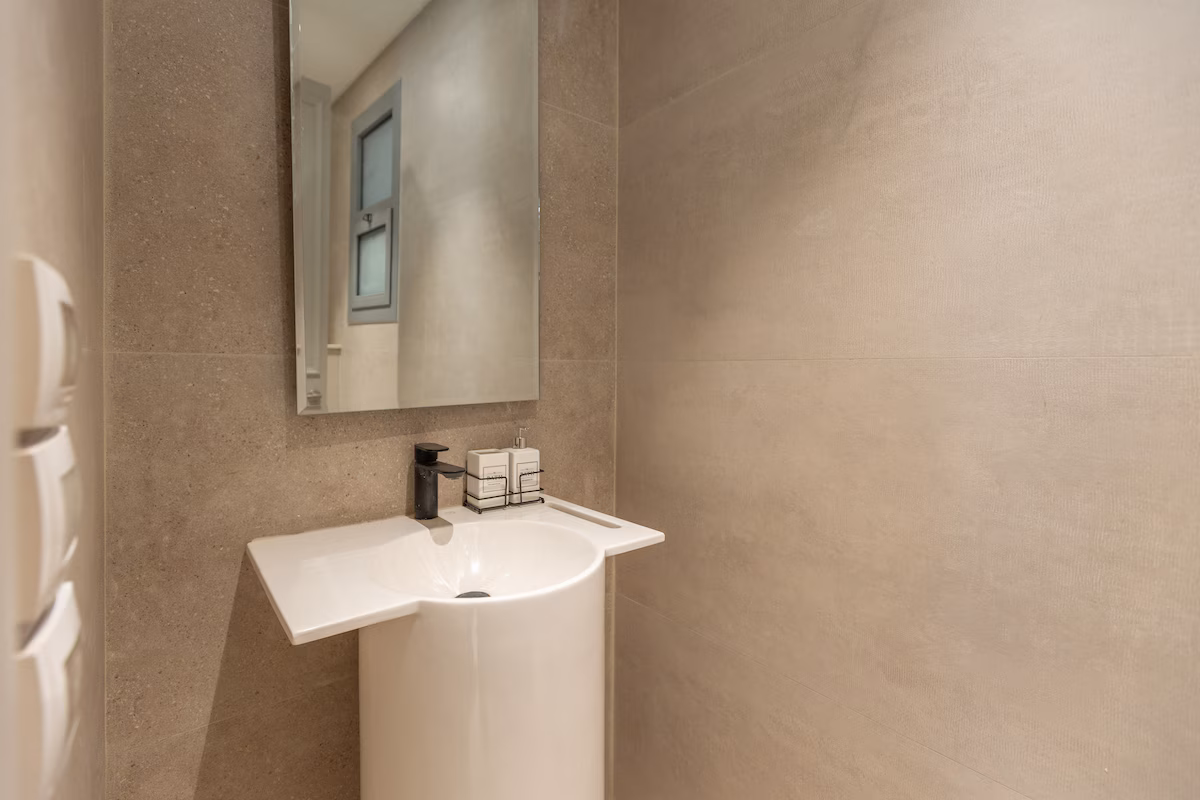 JW Marriott Executive Suite | Pool & Balcony Bliss — Half Bathroom 1 in New Cairo, Cairo Governorate, Egypt, Egypt