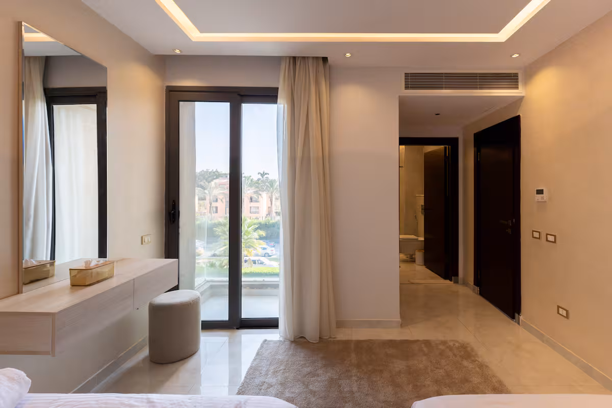 Bright 3BR Apartment | Side Garden View | SP — Bedroom 2 in First New Cairo, Egypt — photo 2