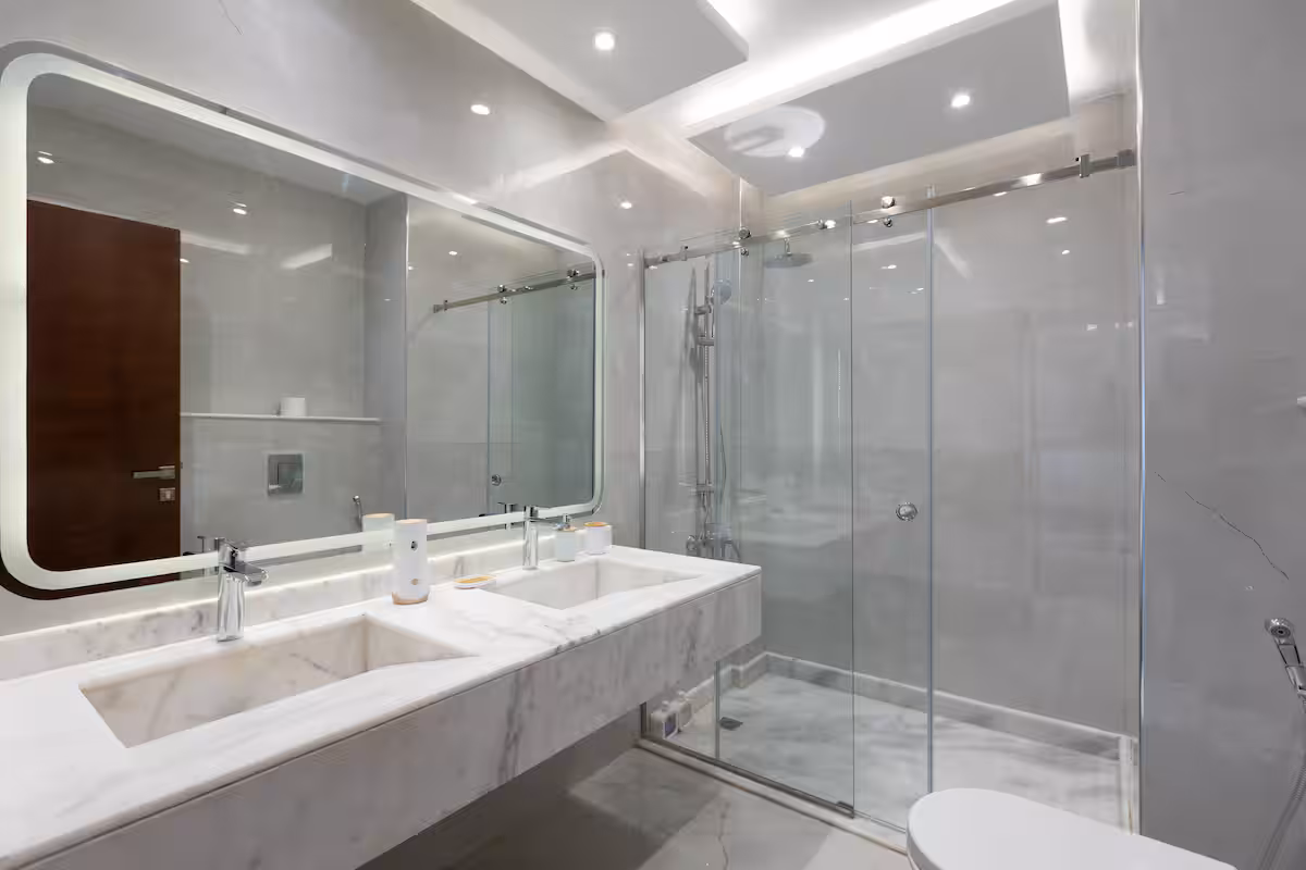 Bright 3BR Apartment | Side Garden View | SP — Full bathroom 2 in First New Cairo, Egypt