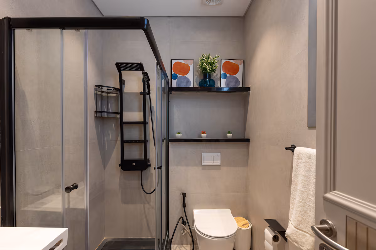 Best View in Town |Suite at JW Marriott Residences — Full bathroom 1 in First New Cairo, Egypt — photo 2